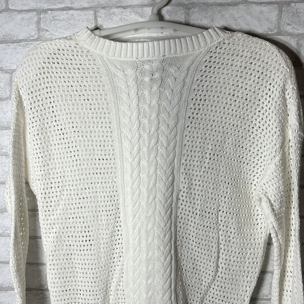 Lane Bryant white cable